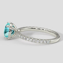 Afbeelding in Gallery-weergave laden, Blauwe Paraiba ring met ronde diamantaccenten