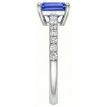 Afbeelding in Gallery-weergave laden, Ceylon Saffier Solitaire Ring Met Accenten 3 Karaat Pave Set Diamanten