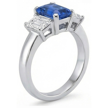 Afbeelding in Gallery-weergave laden, Ceylon Sapphire Ring met 3 stenen Stralende en smaragdgroene Natuurlijke echte diamant ( niet in het laboratorium gekweekt )en 2,50 karaat