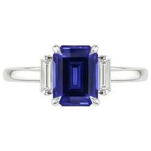 Afbeelding in Gallery-weergave laden, echte baguette saffier 2.50karaat ring close-up detail
