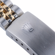 Afbeelding in Gallery-weergave laden, Dames Datumjust Rolex-horloge met tweekleurige stickwijzerplaat voor dames