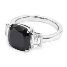 Afbeelding in Gallery-weergave laden, Donkere Diamant Verlovingsring 4,6 Karaat Echte Zwarte Kussenslijpsel Trapezium Drie Stenen 14K Witgoud