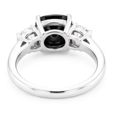 Afbeelding in Gallery-weergave laden, Verlovingsring met donkere diamant 6 karaat echte kussengeslepen zwarte driesteens 14k witgoud