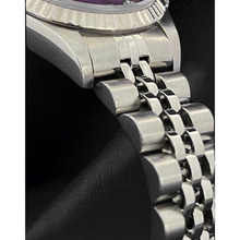 Afbeelding in Gallery-weergave laden, Datejust 26 mm Rolex Blauwe Diamanten Wijzerplaat Jaar 2002 Dameshorloge