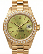 Afbeelding in Gallery-weergave laden, Diamanten lunette champagnekleurige wijzerplaat Rolex horloge Datumjust Presidentieel
