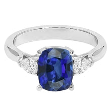Afbeelding in Gallery-weergave laden, Driestenen Ring met Blauwe Saffier en Peer Geslepen Natuurlijke uit de aarde gewonnen Diamanten 4.50 Karaat Goud 14K