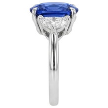Afbeelding in Gallery-weergave laden, Drie Stenen uit de aarde gewonnen Diamant & Blauwe Saffier Verlovingsring 8 Karaat Goud 14K