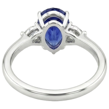 Afbeelding in Gallery-weergave laden, echte pear diamant 4.25karaat ring close-up detail