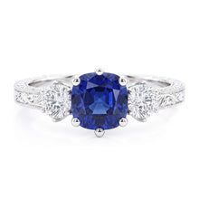 Afbeelding in Gallery-weergave laden, Drie stenen kussen Sapphire Ring antieke stijl Natuurlijke echte diamant ( niet in het laboratorium gekweekt )en 2,50 karaat