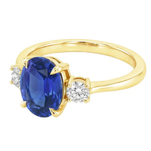 Afbeelding in Gallery-weergave laden, Drie Stenen Ovale Blauwe Saffier & Ronde Natuurlijke uit de aarde gewonnen Diamanten Ring Goud 5.50 Karaat