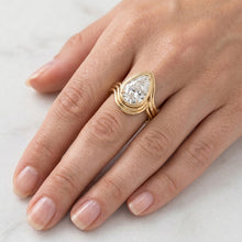 Afbeelding in Gallery-weergave laden, Druppelvormig Briljant Enkele Steen Ring – 2,50 karaat in 14K