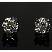 Afbeelding in Gallery-weergave laden, Echt Diamanten Oorbellen 1,50 Karaat Ronde Stud Prong Set Wit Goud 14K