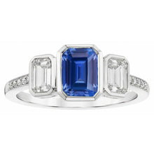 Afbeelding in Gallery-weergave laden, Echte Smaragdgroene Diamant Bezel Set Blauwe Saffier Ring 3 Stone Style 2,50 karaat