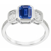 Afbeelding in Gallery-weergave laden, Echte Smaragdgroene Diamant Bezel Set Blauwe Saffier Ring 3 Stone Style 2,50 karaat