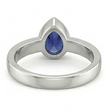 Afbeelding in Gallery-weergave laden, Echte Solitaire Bezel Set Heren Ring Peer Geslepen Blauwe Saffier 2.50 Karaat