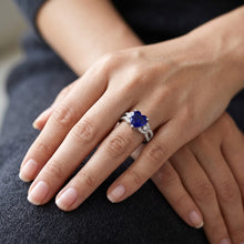 Afbeelding in Gallery-weergave laden, Edelsteen ring hart geslepen blauwe saffier gespleten schacht 4,50 karaat