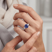 Afbeelding in Gallery-weergave laden, Edelsteen ronde saffier ring 3 stenen stijl Natuurlijke echte diamant ( niet in het laboratorium gekweekt )en 6,50 karaat goud