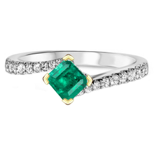 Afbeelding in Gallery-weergave laden, Rond Geslepen Smaragd ring in Bicolor 14K Goud – hoofdaanzicht