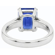 Afbeelding in Gallery-weergave laden, Emerald Solitaire Ring met blauwe saffier 3 karaats tandenset