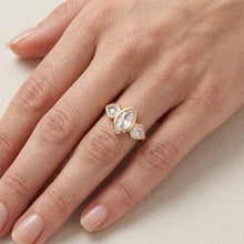 Afbeelding in Gallery-weergave laden, Fijne Diamant 3-Steens Ring – Antiek Rozet 1,75 karaat 14 Karaat