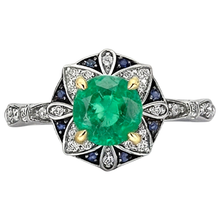 Afbeelding in Gallery-weergave laden, Rond Briljant Smaragd ring in 14K – vooraanzicht
