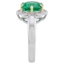Afbeelding in Gallery-weergave laden, Rond Briljant Colombiaanse Smaragd ring in Bicolor 14K Goud – bovenaanzicht