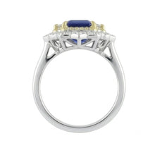 Afbeelding in Gallery-weergave laden, Geel- & Witgouden Ring met Smaragdslijpsel Blauwe Saffier en Natuurlijke uit de aarde gewonnen Diamanten 6.75 Karaat