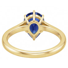 Afbeelding in Gallery-weergave laden, Geelgouden Solitaire Ring Teardrop-stijl Ceylon Sapphire 2,50 karaat