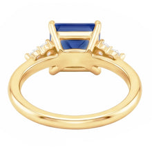 Afbeelding in Gallery-weergave laden, Geelgouden Jubileumring met Blauwe Saffier & Natuurlijke uit de aarde gewonnen Diamanten 5.25 Karaat