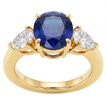 Afbeelding in Gallery-weergave laden, Geelgouden Ovale Blauwe Saffier & Peervormige Natuurlijke uit de aarde gewonnen Diamanten Drie Steens Ring 5.25 Karaat