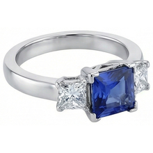 Afbeelding in Gallery-weergave laden, Gouden Edelsteen Princess Blauwe Saffier & Natuurlijke uit de aarde gewonnen Diamant Drie Stenen Ring 5 Karaat