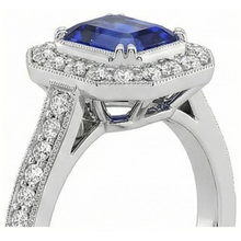 Afbeelding in Gallery-weergave laden, Gouden Halo Smaragd Vormige Sri Lankaanse Saffier Diamanten Ring 3,50 Karaat