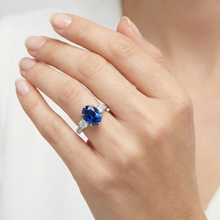 Afbeelding in Gallery-weergave laden, Gouden jubileum Solitaire blauwe saffier met accenten Ring 4,50 karaat