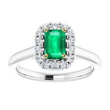 Afbeelding in Gallery-weergave laden, Smaragd Gekleurde Steen Ring 2 karaat Tweekleurig 14K Goud – hoofdaanzicht