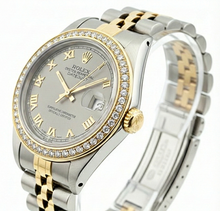Afbeelding in Gallery-weergave laden, Grijze Romeinse wijzerplaat met diamanten rand roestvrij staal en goud Rolex dameshorloge Datumjust