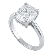Afbeelding in Gallery-weergave laden, Grote Kussenslijpsel Natuurlijke uit de aarde gewonnen Diamant 3 Karaat Solitaire Ring