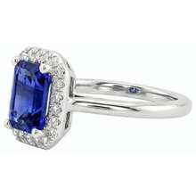 Afbeelding in Gallery-weergave laden, Halo Diamond Blue Sapphire Ring Emerald Cut 3 karaat witgoud 14K