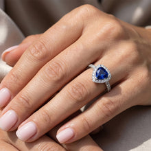 Afbeelding in Gallery-weergave laden, Halo Trillion Diamond Deep Blue Sapphire Ring 2 karaats sieraden goud