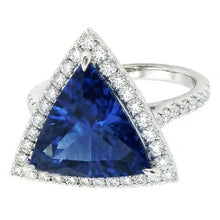 Afbeelding in Gallery-weergave laden, Halo Trillion Sapphire Ring 5 Karaat Pave Set Diamanten Accenten Goud 14K