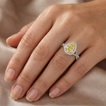 Afbeelding in Gallery-weergave laden, Handgemaakt VVS Zuiverheid Gele Kanarie Diamant Halo Ring – 1,50