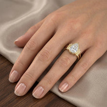 Afbeelding in Gallery-weergave laden, Handgemaakte Fijne Diamant Drie-Steen Ring 2 karaat |