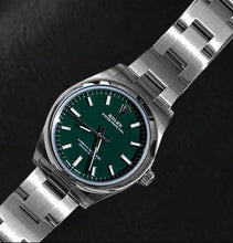 Afbeelding in Gallery-weergave laden, Heren 31mm Rolex groen lichtgevend horloge