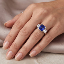 Afbeelding in Gallery-weergave laden, Jubileumring Asscher Diamant Stralende Saffier 3 Karaat 3 Steen