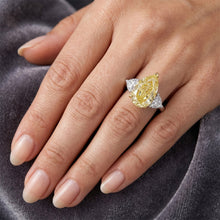 Afbeelding in Gallery-weergave laden, Kanariegele Diamant VVS Trilogie Ring 5 karaat in Tweekleurig