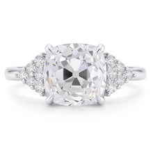 Afbeelding in Gallery-weergave laden, Kussen Natuurlijke uit de aarde gewonnen Diamant Adelaarsklauw Ring Oud Europees Geslepen Witgoud Prong Zetting