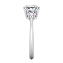 Afbeelding in Gallery-weergave laden, Kussen Echt Diamanten Verlovingsring 3 Karaat Biljoen Geslepen Wit Goud 18K