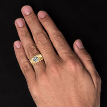 Afbeelding in Gallery-weergave laden, Ambachtelijk Fijne Diamant Mannen Ring 2 karaat – hoekaanzicht