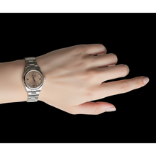 Afbeelding in Gallery-weergave laden, Middelgroot 31 mm Rolexdatumjust horloge met gladde rand en roze wijzerplaat roestvrij staal P5