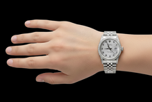 Afbeelding in Gallery-weergave laden, Middelgrote datumjust Rolex-horloge op maat gemaakte diamanten en wijzerplaat van roestvrij staal