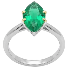 Afbeelding in Gallery-weergave laden, Gekleurde Steen Ring Tweekleurig 14K Goud met Fijne Smaragd – profielaanzicht